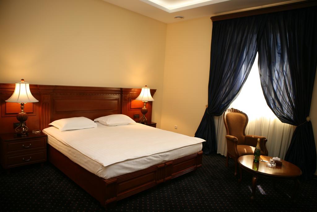 Bellagio Hotel Complex Yerevan Room photo